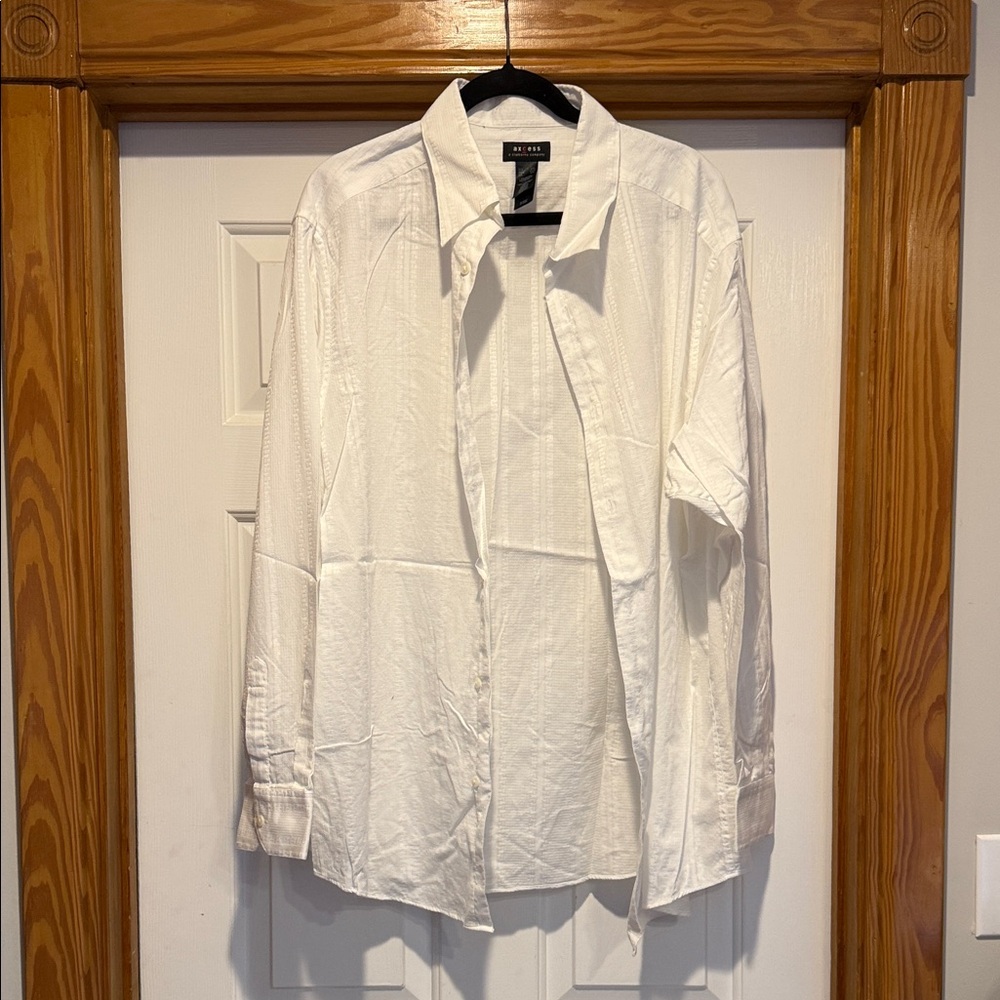 Axcess White Long-Sleeve Dress Shirt